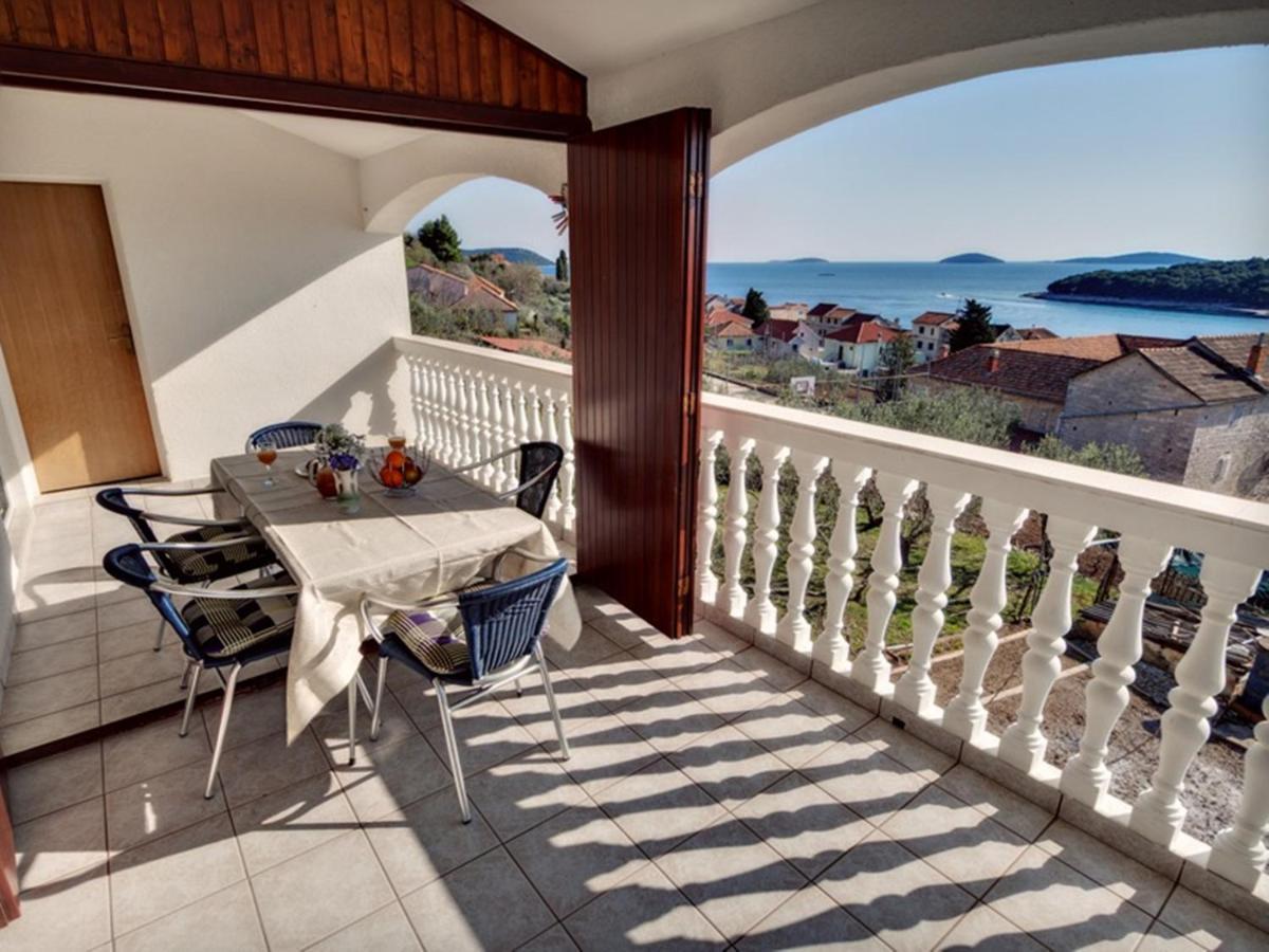 Apartmani Ela Prvić Luka Extérieur photo