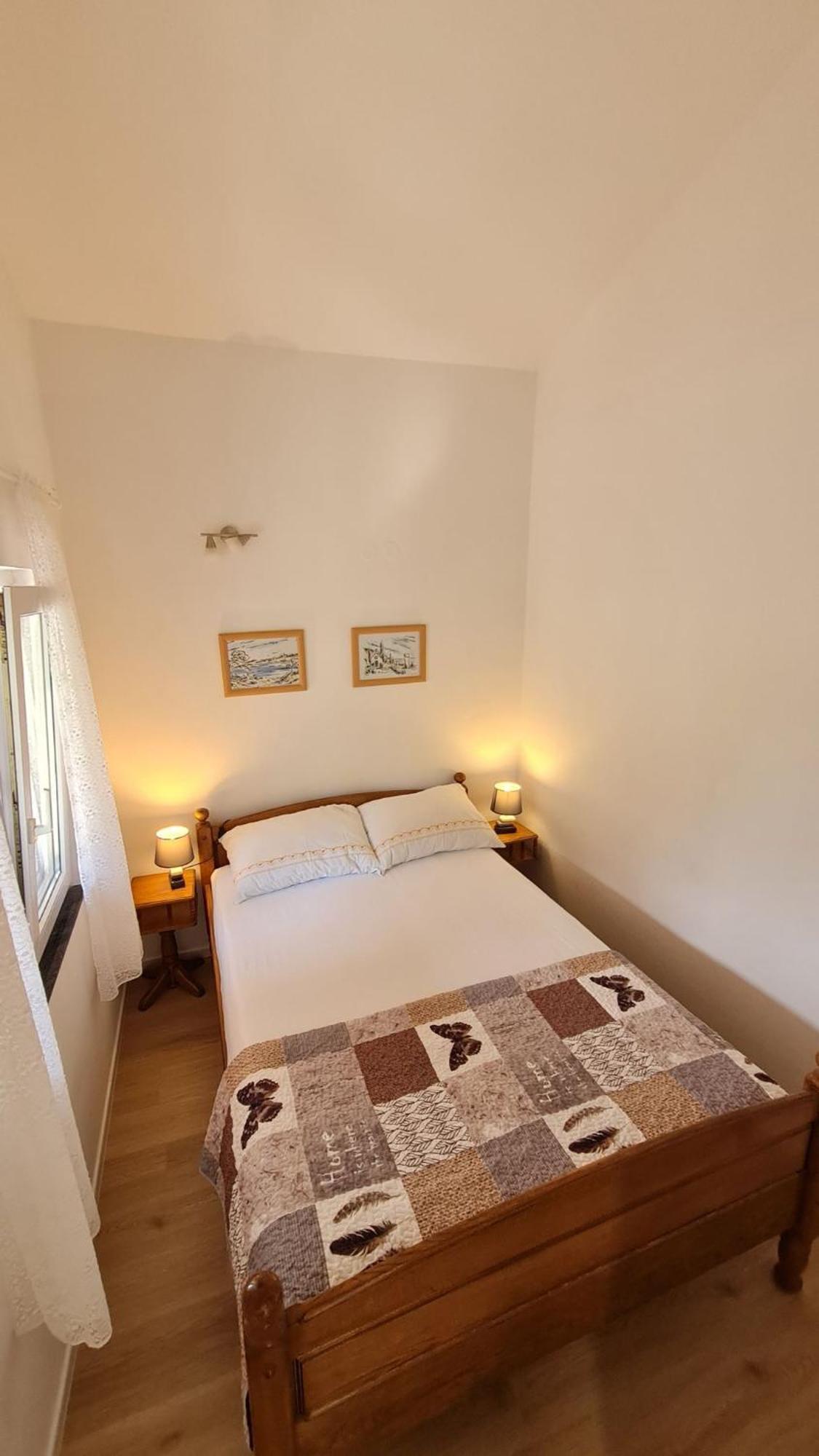 Apartmani Ela Prvić Luka Extérieur photo