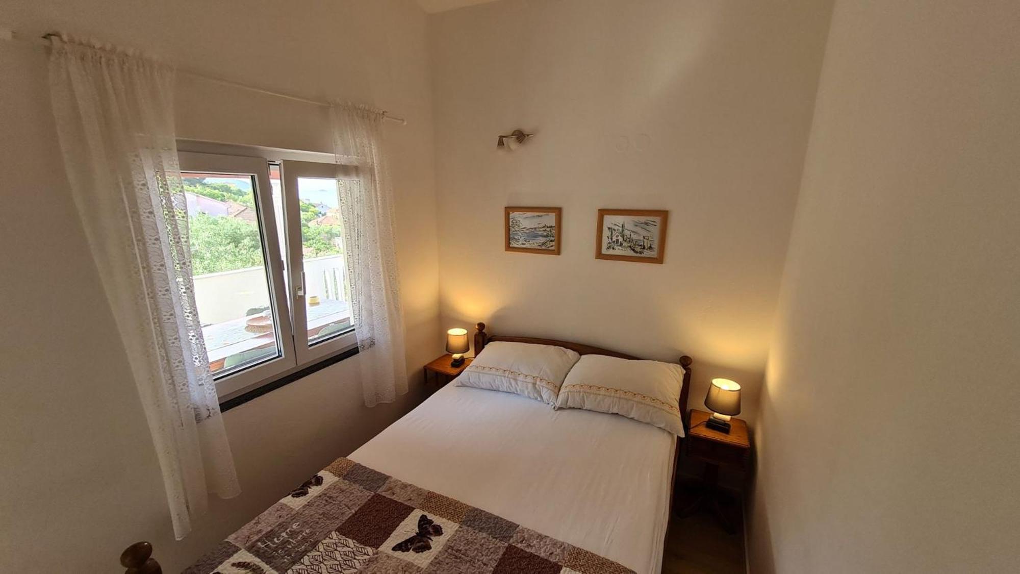 Apartmani Ela Prvić Luka Extérieur photo