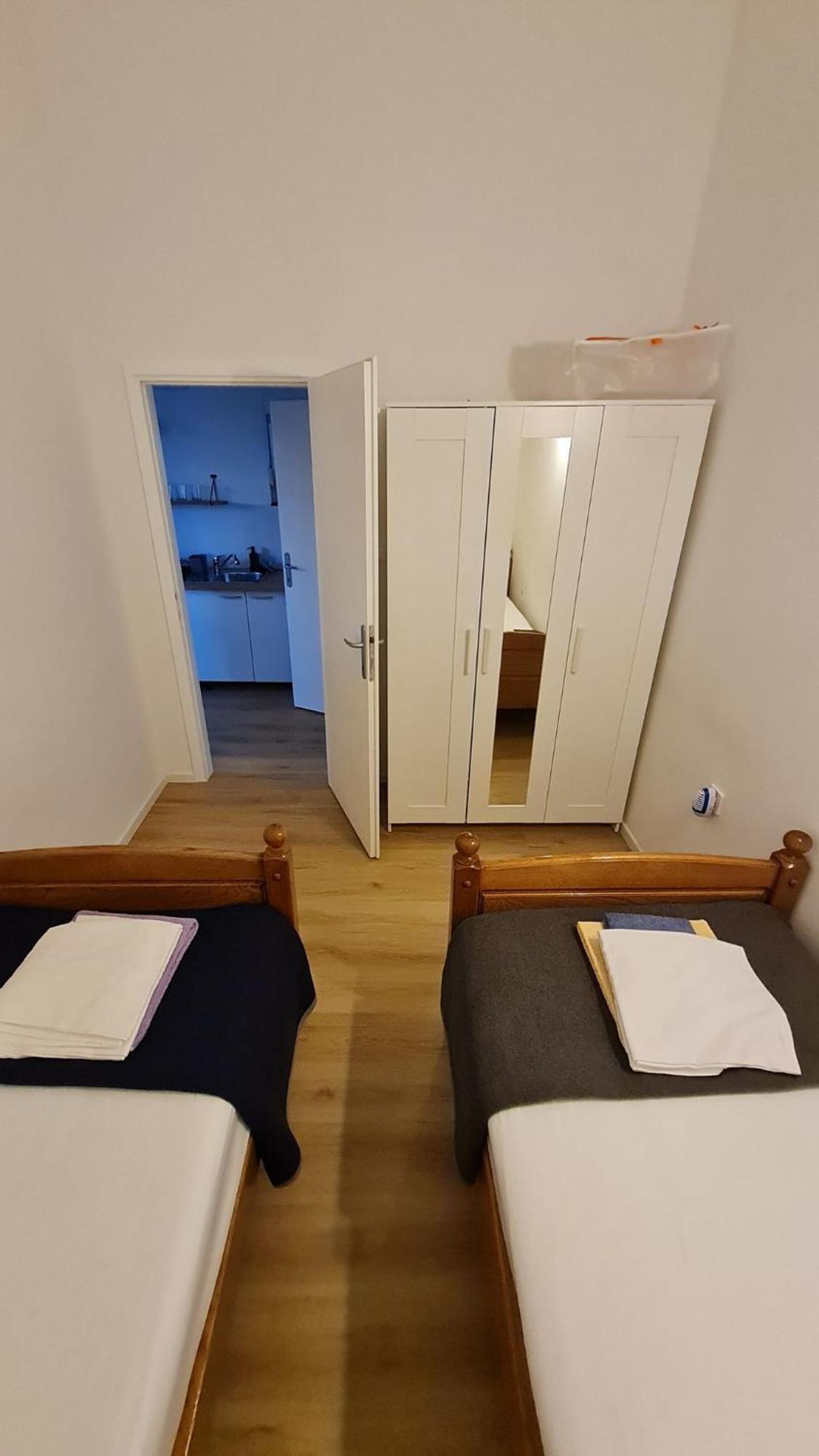 Apartmani Ela Prvić Luka Extérieur photo